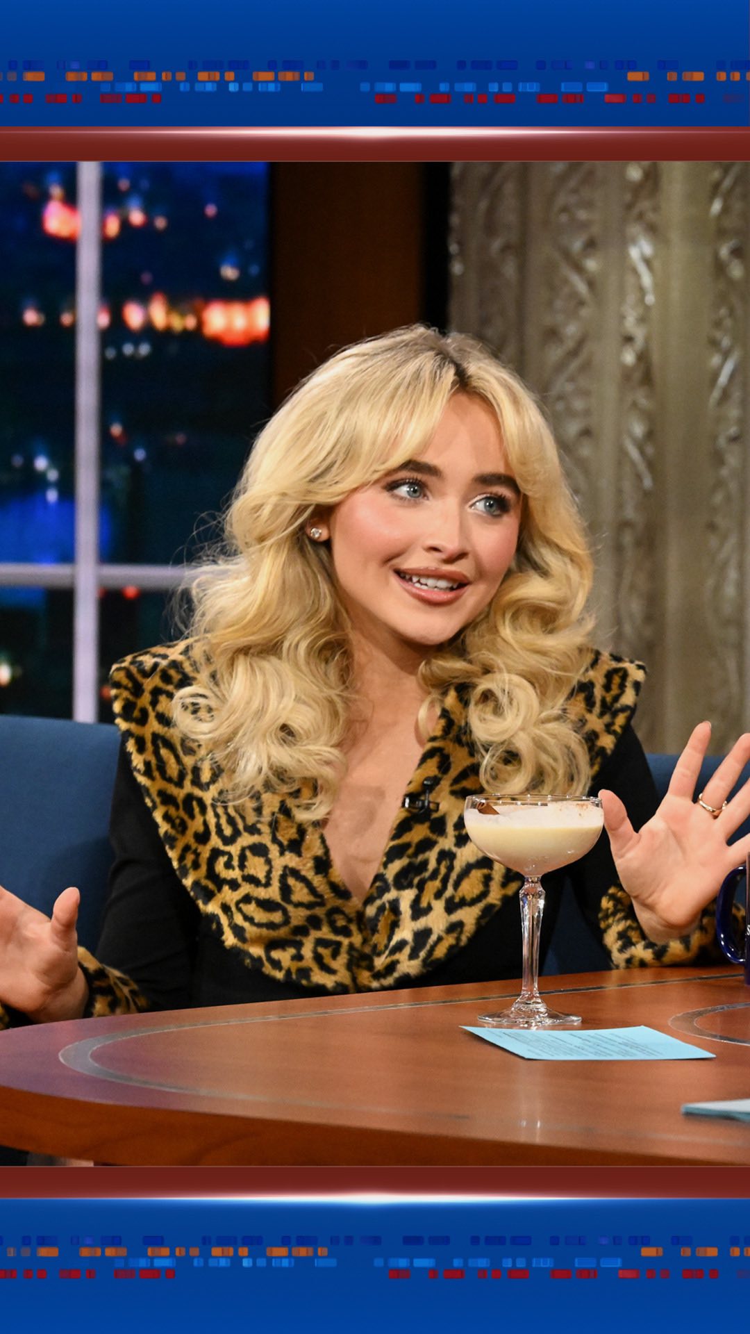 @sabrinacarpenter f***s with the nog. 🎄