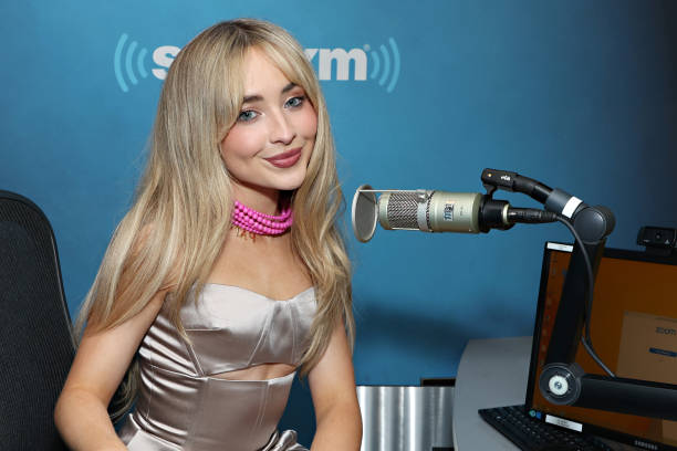 Sabrina Carpenter Visits the Siriusxm Studios