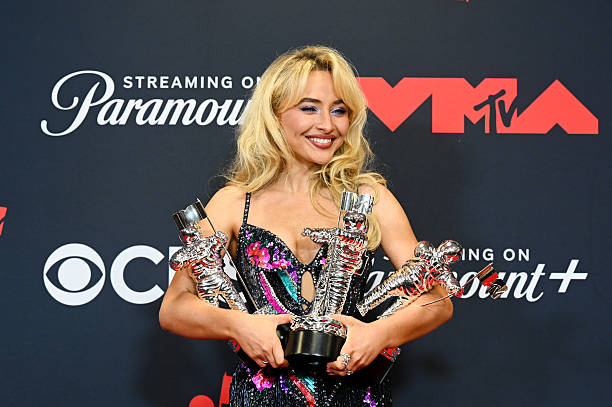 Sabrina Carpenter Winner of the the Best Album Awa