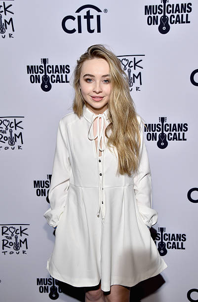 Singer/actress Sabrina Carpenter attends Musicians On Call Rock The Room Tour at Greystone Manor on December 1, 2015 in West Hollywood, California. Musicians On Call continues its Rock The Room Tour with the help of Rachel Platten, Tori Kelly and more to support its bedside tours for patients in hospitals. Learn more at www.musiciansoncall.org. — frame 1/3 (401×612)