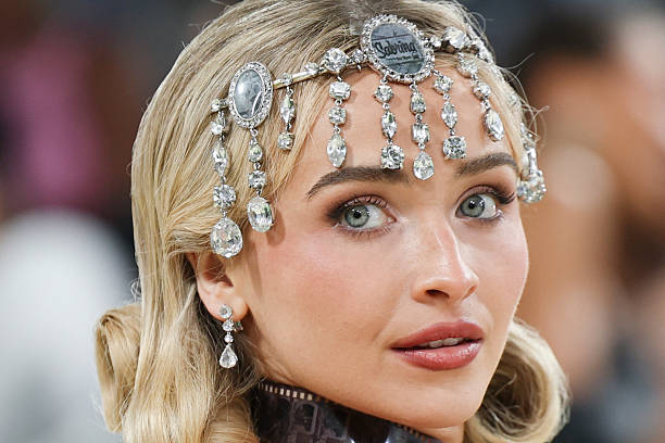 Singer Songwriter and Actress (612×408)