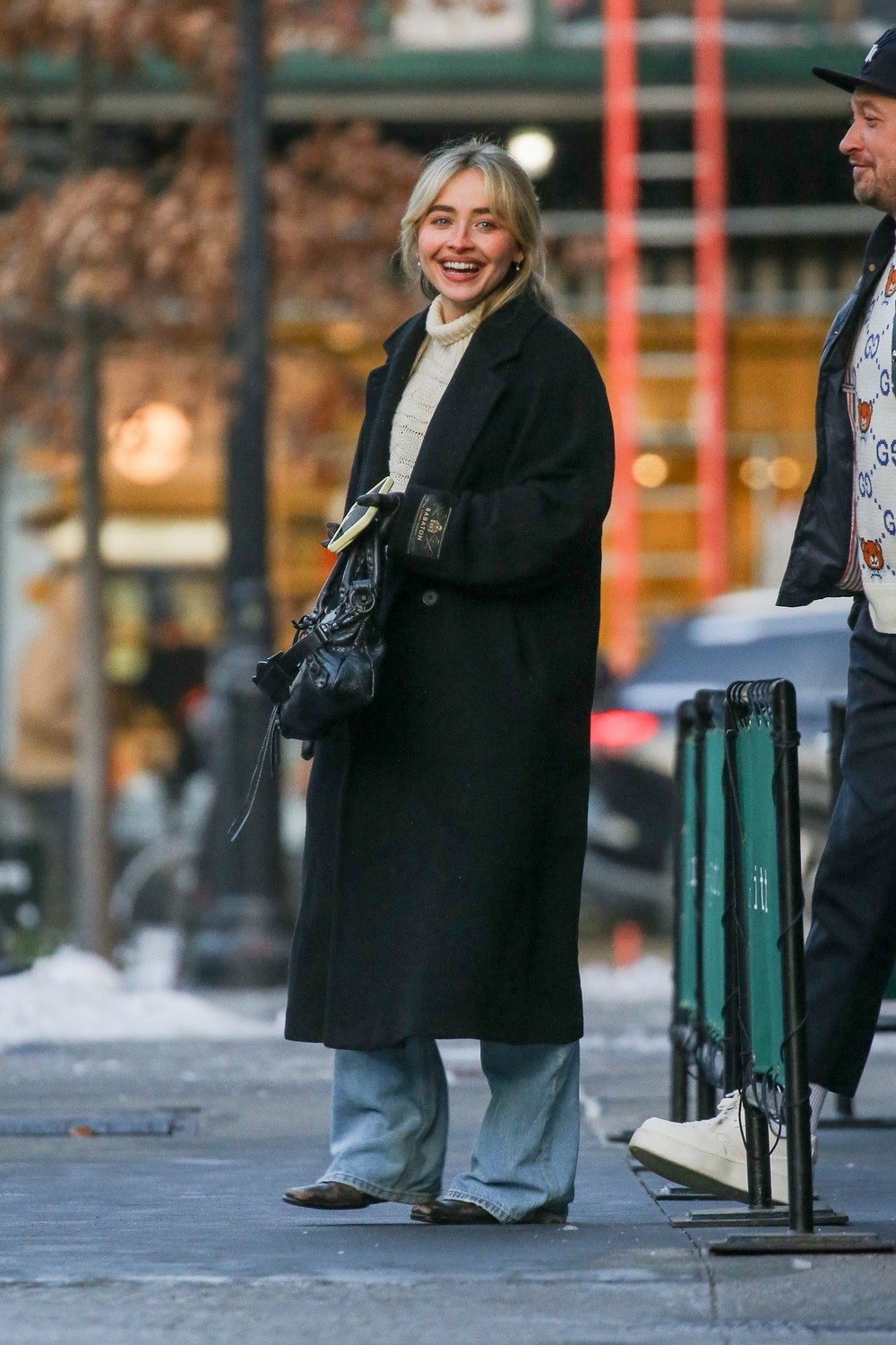 ‘Vogue’ Exec Reveals Exact Moment Sabrina Carpenter Said Yes to Performing at Met Gala 2026 — frame 11/19 (1000×1500)
